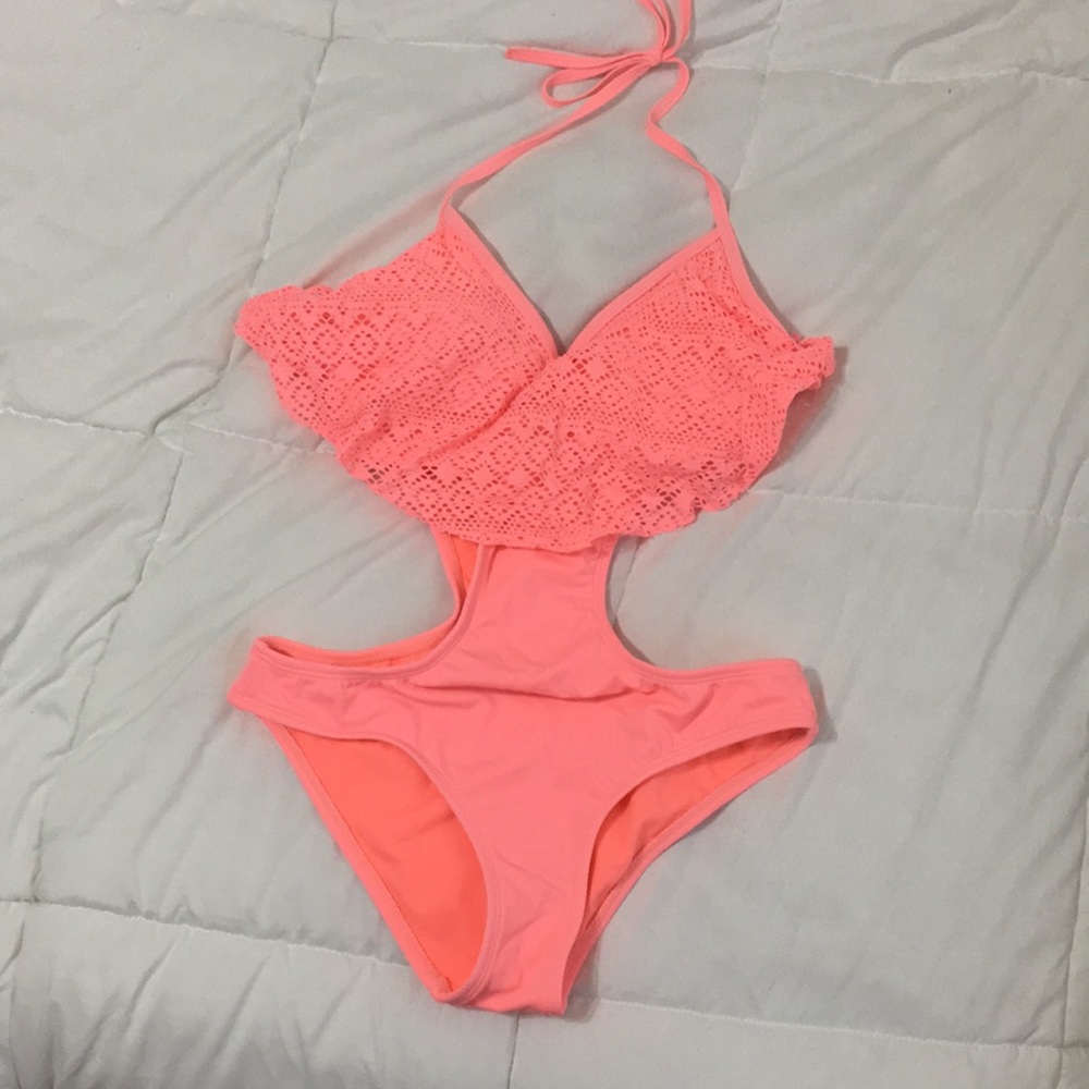 Swimming suit